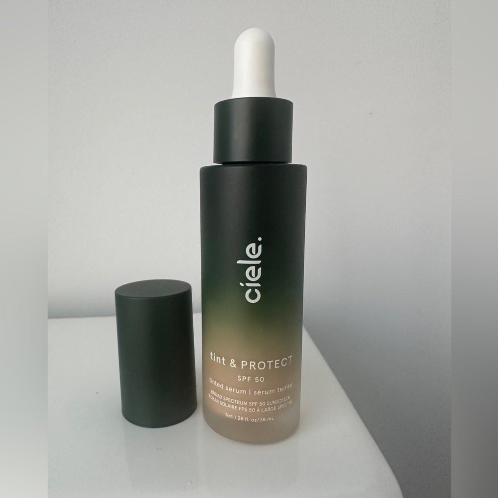 Ciele Tint & Protect Serum SPF 50 light medium 04